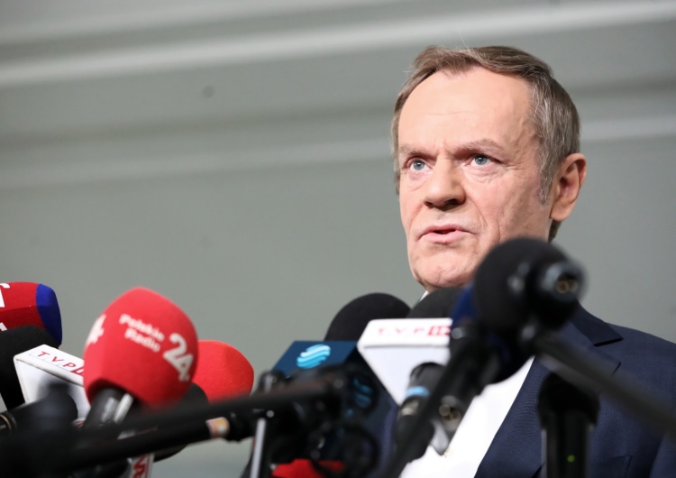 Donald Tusk Tusk zaapelował do posłów o zwrot pieniędzy. Takich słów senatora KO się nie spodziewał