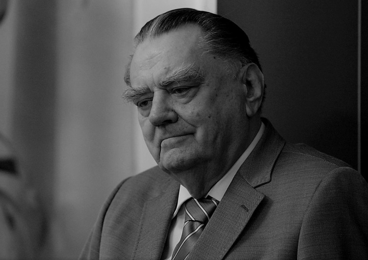 Śp. premier Jan Olszewski Był patriotą, człowiekiem Solidarności, mężem stanu. Dziś trzecia rocznica śmierci premiera Jana Olszewskiego
