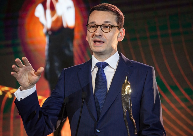 Mateusz Morawiecki Wiemy, na jakich warunkach Polska przekaże broń Ukrainie. Jest uchwała rządu