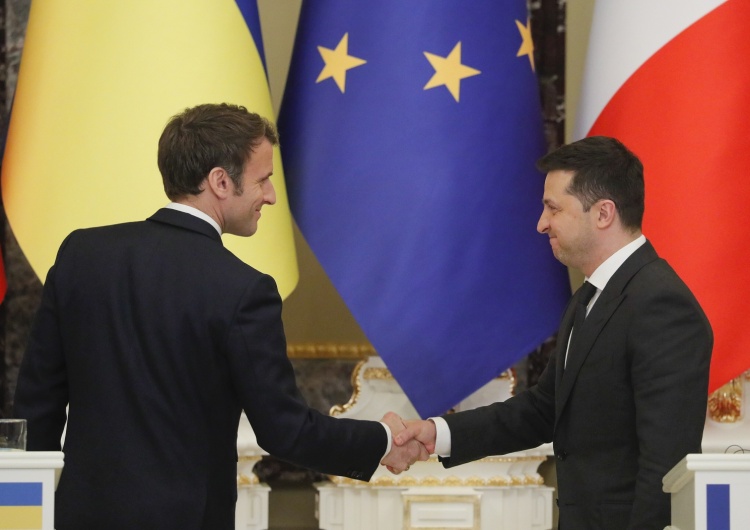 Wołodymyr Zelenski i Emmanuel Macron „Po kolacji w Moskwie dobrze bawiliście się z Putinem?” Wołodymyr Zełenski ostro do Emmanuela Macrona [wideo]