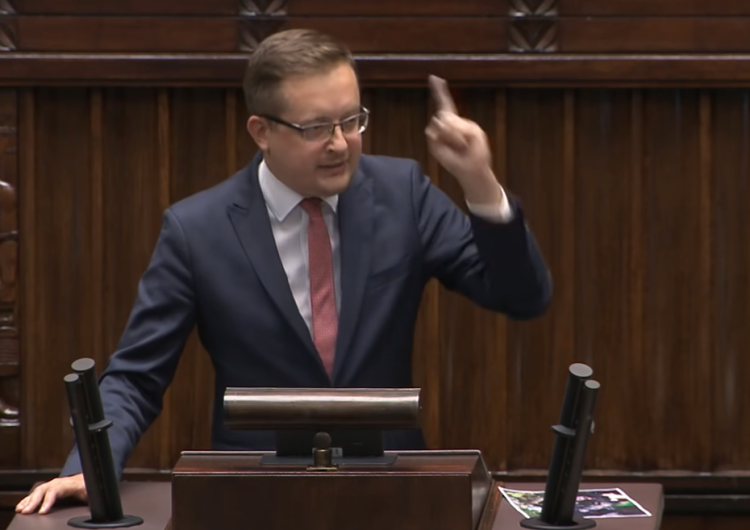 Małgorzata Prokop-Paczkowska „Jest czerwoną jędzą i świnią (...) po waszemu byłoby wypier****ć”. Szokujący wpis Roberta Winnickiego nt. posłanki Lewicy