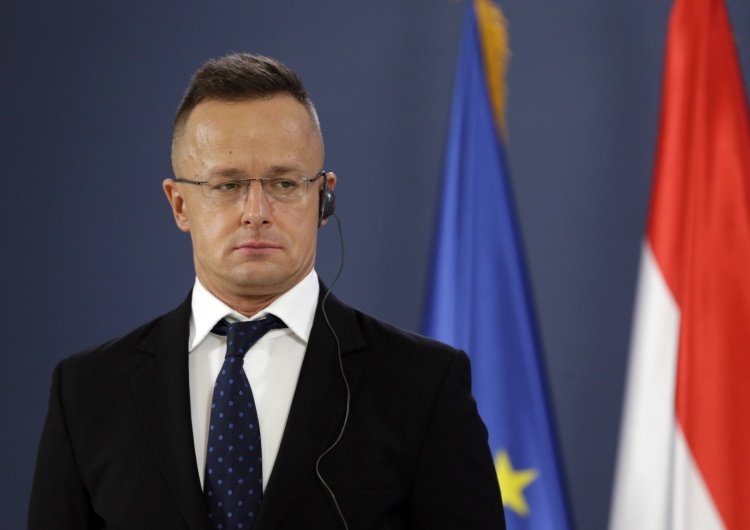  Szef dyplomacji Węgier: Nie zgodzimy się na dodatkowe siły NATO na naszym terytorium