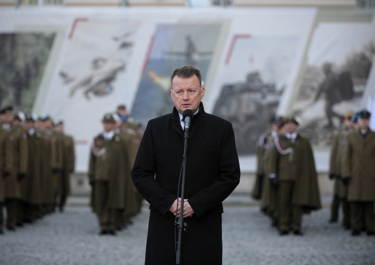 Szef MON Mariusz Błaszczak Minister Błaszczak zapowiada ustawę o obronie ojczyzny. Polska armia będzie prawie dwa razy większa?