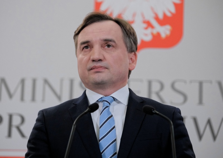 Zbigniew Ziobro Minister Ziobro: Pierwsze brutalne działanie KE podjęła wobec polskich samorządów