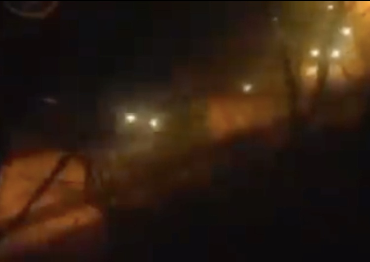  Ukraińskie media: Kolumna czołgów kieruje się z Doniecka do linii frontu [WIDEO]