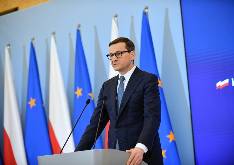Mateusz Morawiecki „Znosimy większość obostrzeń”. Premier podał termin