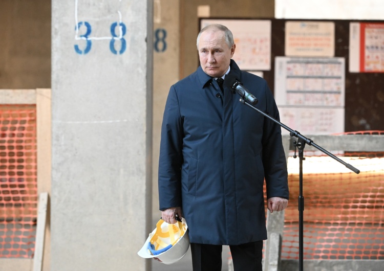 Władimir Putin Rosyjskiej propagandzie chyba kończą się pomysły. Tak Putin otrzymuje „wsparcie ludu”