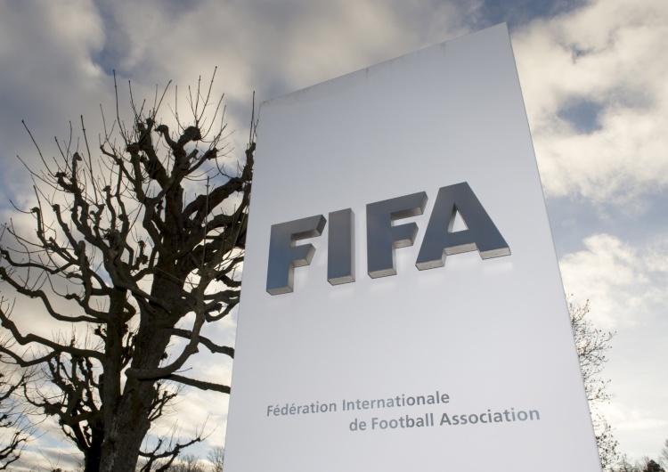 FIFA FIFA i UEFA zawiesiły Rosję i jej kluby 