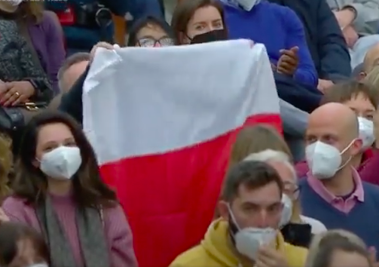  Papież Franciszek podziękował Polakom. „Wy jako pierwsi wsparliście Ukrainę” [WIDEO]