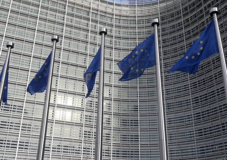 Grupa Europejskiej Partii Ludowej chce uruchomienia tzw. mechanizmu warunkowości. „Nie należy tego opóźniać”