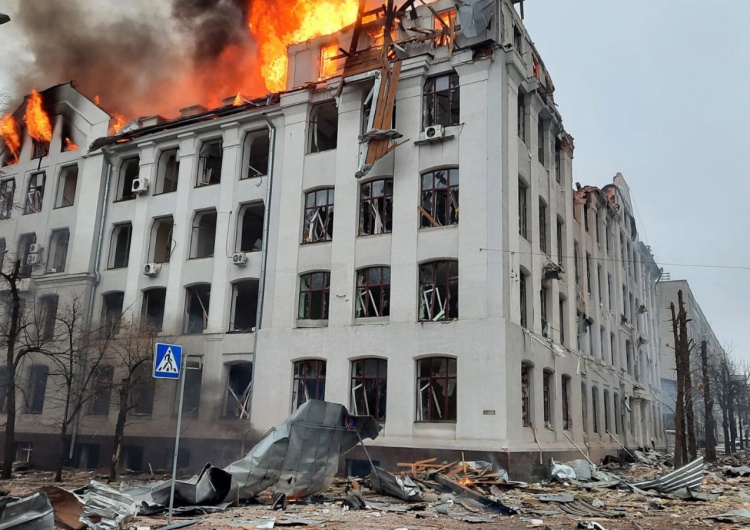 Zniszczony budynek w Charkowie Pracownica Specjalnej Misji Obserwacyjnej OBWE zginęła podczas ostrzału Charkowa