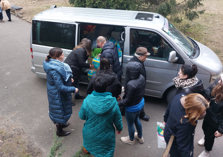  [Reportaż z ośrodka dla uchodźców w Spale] Stworzyć namiastkę normalności