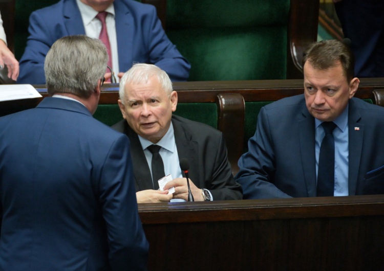 PiS złożył w Sejmie projekt zmian w konstytucji