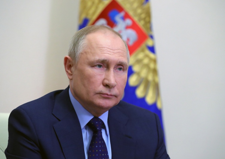 Prezydent Federacji Rosyjskiej Władimir Putin Rosja odgraża się „konsekwencjami” w przypadku usunięcia jej z rady ONZ. Prezydent Biden odpowiada stanowczo