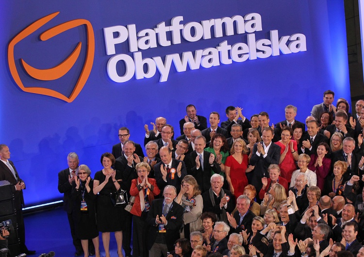 Platforma Obywatelska, wieczór wyborczy 2011 Znany poseł: W dniu dzisiejszym zrezygnowałem z członkostwa w Platformie Obywatelskiej