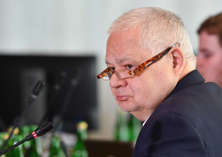 Komisja Finansów Publicznych podjęła decyzję ws. kandydatury Adama Glapińskiego. Zdecydował jeden głos
