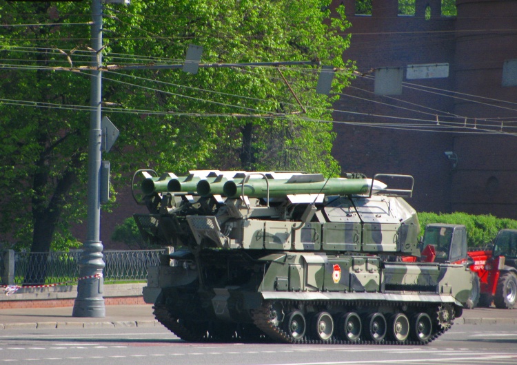 System obrony przeciwlotniczej 9K37 Buk Potężny problem Rosji. Ze względu na sankcje musiała wstrzymać produkcję rakiet