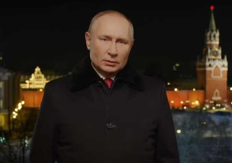 Władimir Putin Szokująca decyzja Putina. Odznaczył jednostkę odpowiedzialną za masakrę w Buczy