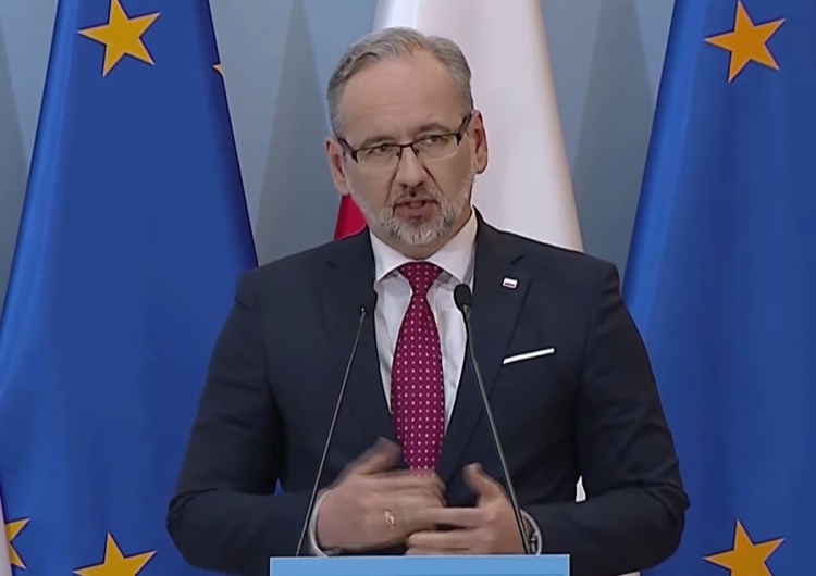 Minister zdrowia Adam Niedzielski Minister: Polska jest rozczarowana postawą Komisji Europejskiej. KE odpowiada