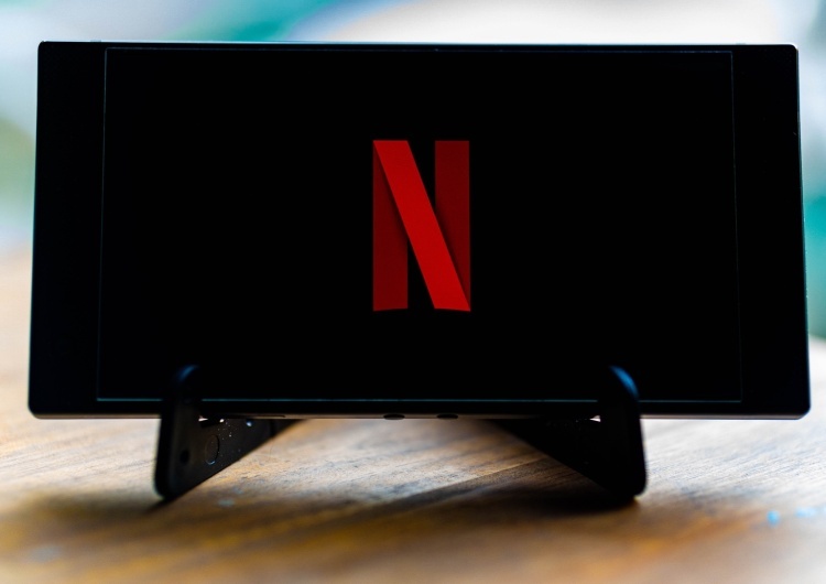 Kurczy się liczba subskrybentów Netfliksa. Efektem spektakularny spadek notowań giganta