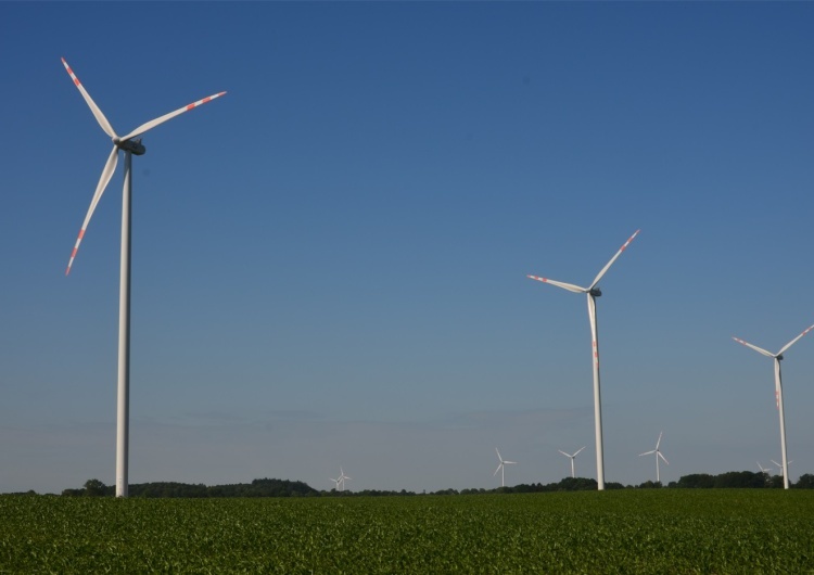 Farma wiatrowa Wojna na Ukrainie a polska energetyka. Zmiany w przepisach o budowie farm wiatrowych