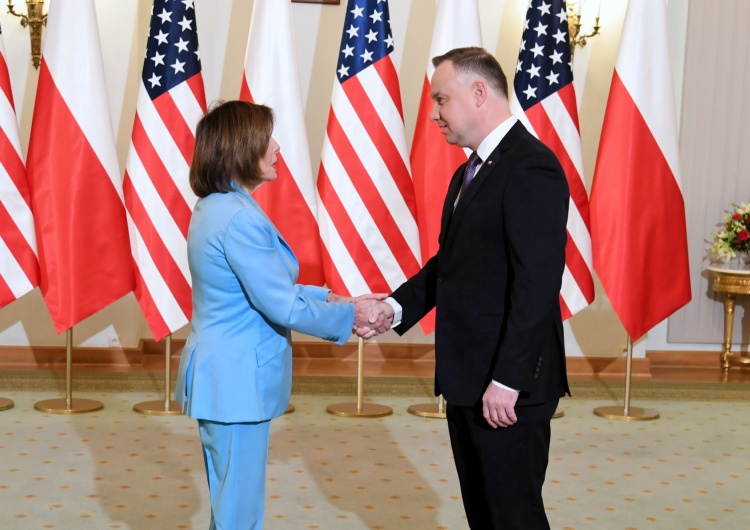 Prezydent RP Andrzej Duda i przewodnicząca Izby Reprezentantów USA Nancy Pelosi Nancy Pelosi przybyła do Warszawy. O czym rozmawia z prezydentem Dudą? [WIDEO]