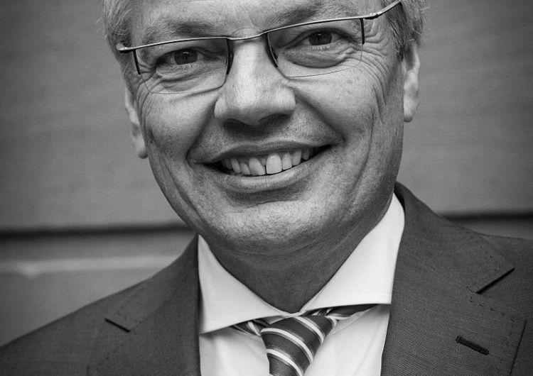 Didier Reynders Podczas debaty w PE w dniu polskiego święta narodowego komisarz KE zestawił sankcje na Rosję z