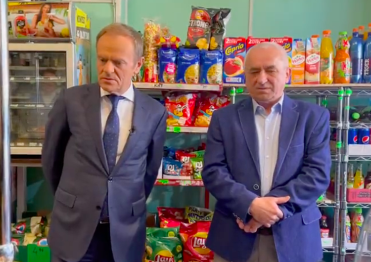  [wideo] „Masełko, wędliny – to podrożało…” Zmartwiony Tusk z wizytą w sklepie spożywczym 
