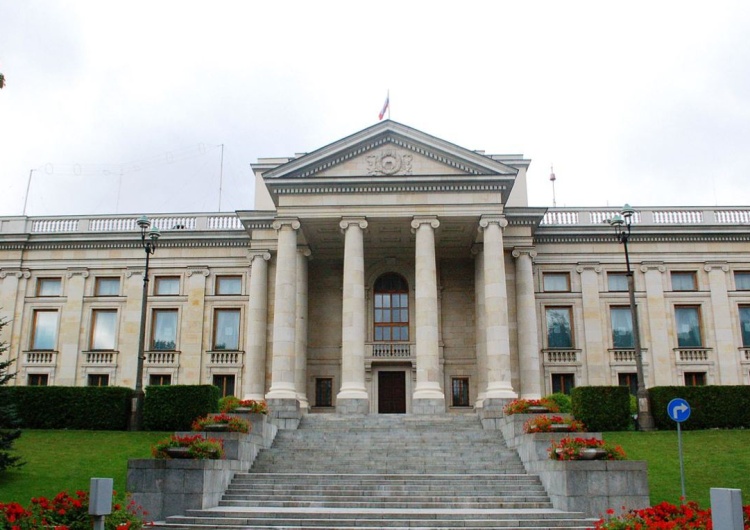 Ambasada Rosji w Warszawie, ul. Belwederska Ambasada Rosji organizuje w Warszawie uroczystości z okazji Dnia Zwycięstwa. Jest komentarz ratusza