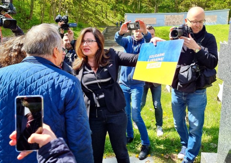  [WIDEO] „Mordercy”. Szarpanina w Gdańsku. W roli głównej rosyjski konsul i posłanka Lewicy