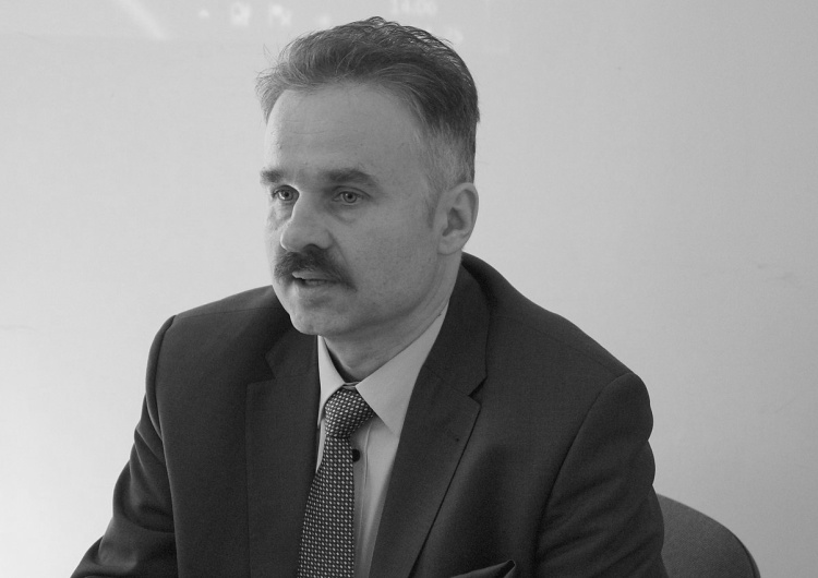 Prof. Waldemar Paruch „Ch** mu w d***, karma wróciła”. Odrażający hejt po śmierci prof. Waldemara Parucha