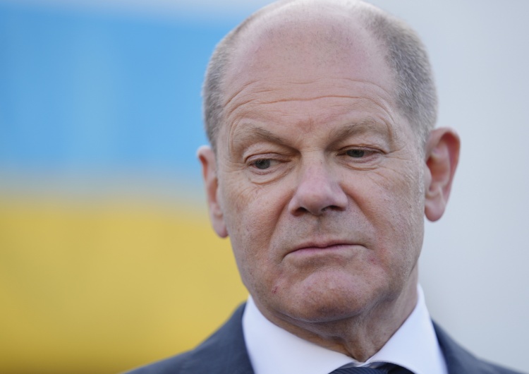 Olaf Scholz Olaf Scholz pochwalił się rozmową z Putinem. Były dowódca armii USA w Europie zadał mu trudne pytanie