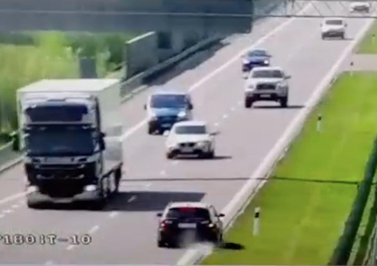  Szokujący incydent na S17! Kierowca BMW pędził pod prąd kilka kilometrów [WIDEO]