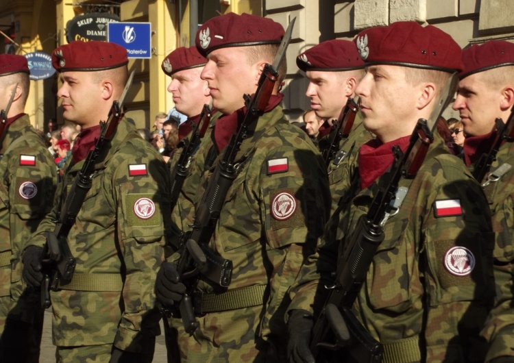  Rusza dobrowolna zasadnicza służba wojskowa. Podano zarobki ochotników