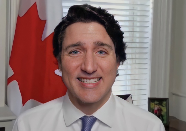Justin Trudeau Trudeau odbierze Kanadyjczykom prawo do posiadania broni? Podał zaskakujące wyjaśnienie