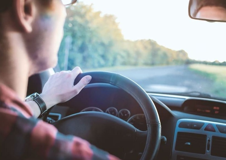 PE zadecyduje o regulacjach dot. branży motoryzacyjnej. „Założenia zielonej rewolucji uderzają w polski przemysł”