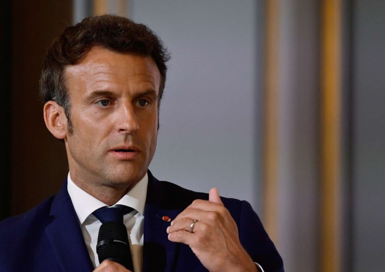 Macron: Nie powinniśmy poniżać Rosji
