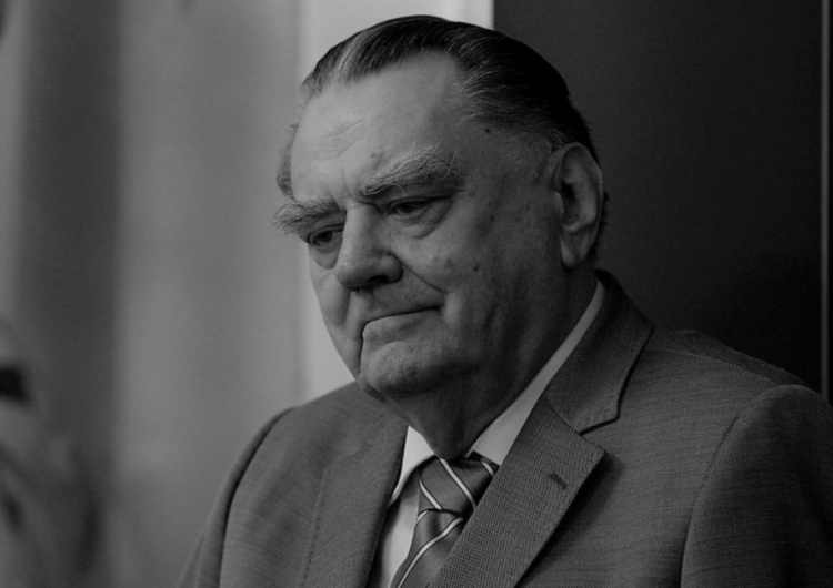 „Nocna zmiana”. 30 lat temu pod osłoną nocy odwołano rząd Jana Olszewskiego