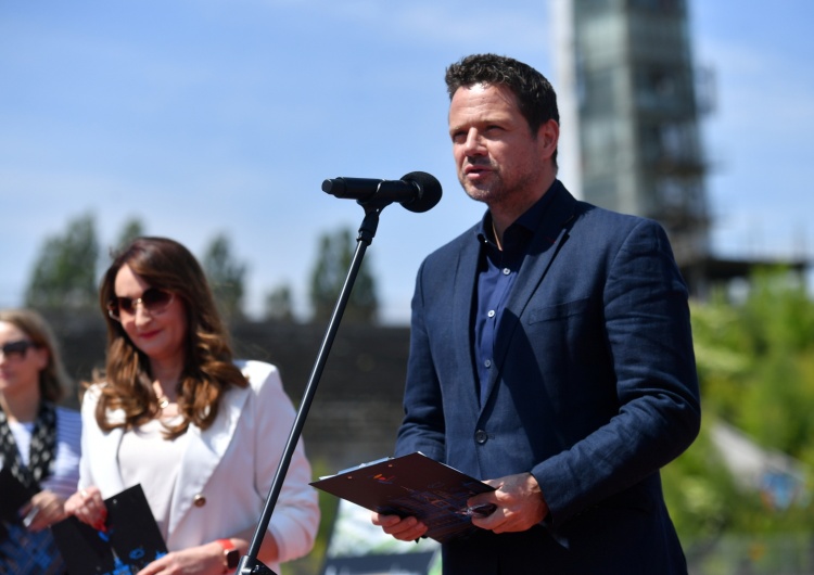 W Warszawie znów wzrosną opłaty za parkowanie. Trzaskowski: „To waloryzacja”