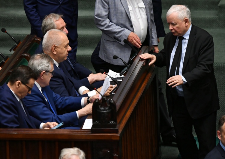 Nieoficjalnie: Znamy termin rekonstrukcji rządu. Odejdzie nie tylko Kaczyński?