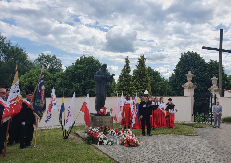  [FOTO] 50 lat temu bł. ks. Jerzy Popiełuszko odprawił swoją pierwszą Mszę Świętą 