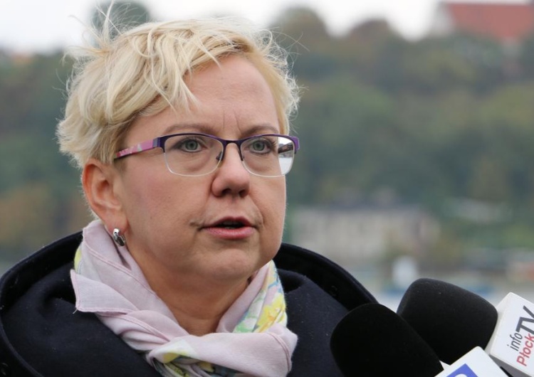 Minister Klimatu Anna Moskwa Minister Moskwa: Węgiel zapewnimy, gazu nie zabraknie