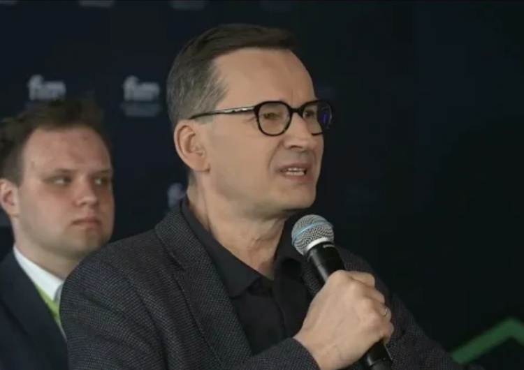 Morawiecki mocno odpowiada na atak opozycji: „Przegrała w nierównej walce z logiką”