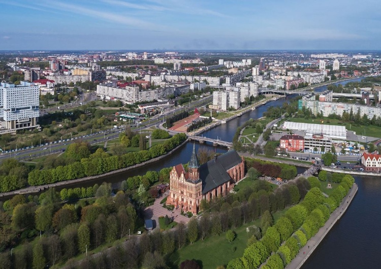 Kaliningrad, Panorama centrum miasta z Katedrą Matki Bożej i św. Wojciecha „Obwód kaliningradzki to najbardziej europejski region Rosji. (…) Już wcześniej pojawiały się tam pomysły separatystyczne”