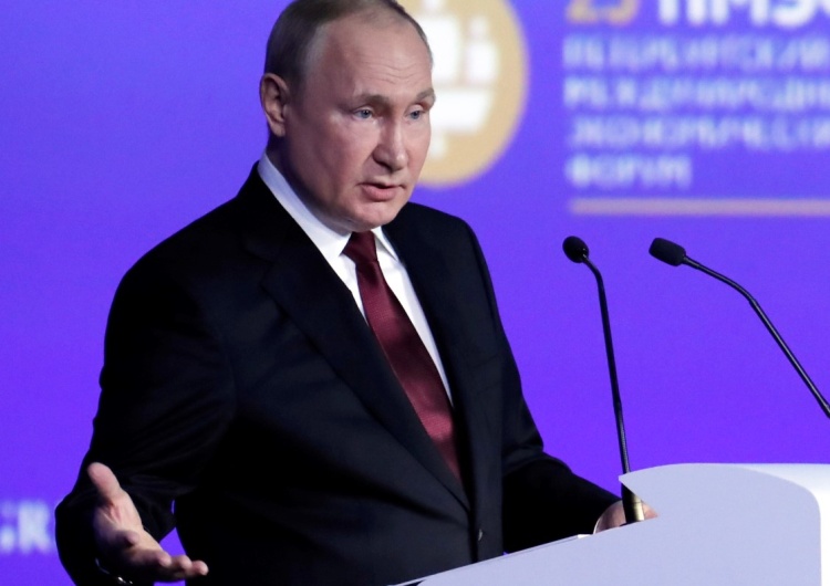 Putin zezwolił na plądrowanie specjalnym dekretem? Przechwycono rozmowę