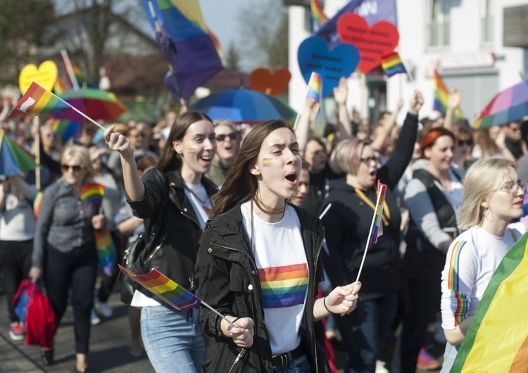 „Parada równości, ale tylko dla bogatych”. Awantura na lewicy