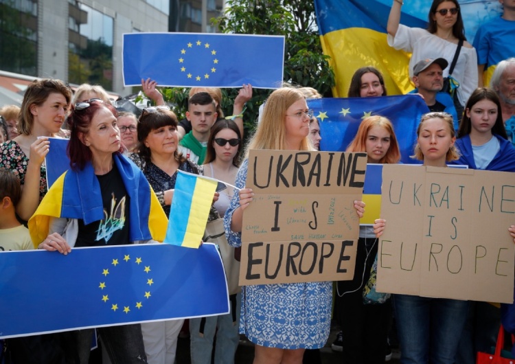 „Historyczny moment”. Unia zdecydowała ws. statusu kandydata dla Ukrainy