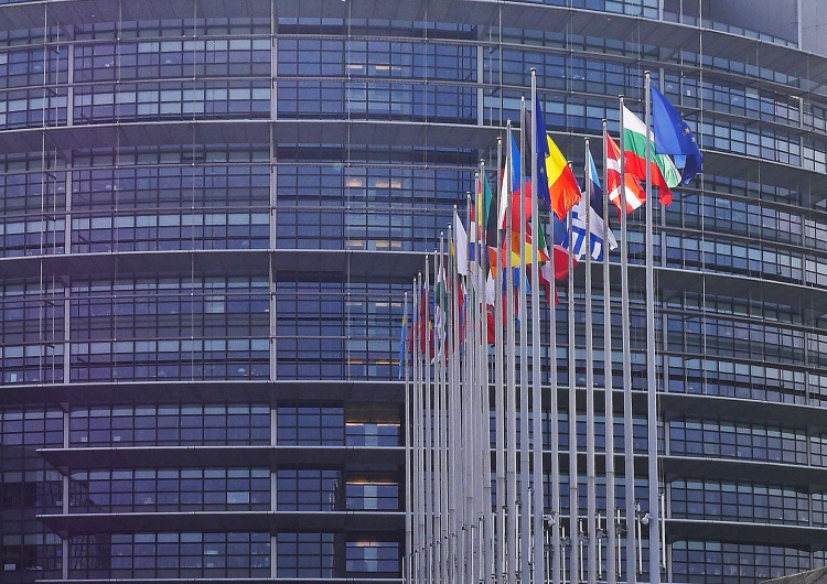  „UE dąży do zniszczenia państw narodowych w celu budowy państwa europejskiego. Krok po kroku przesuwa w tym kierunku granice”