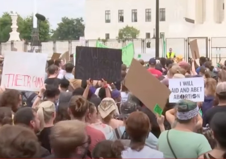  USA: Co najmniej sześć kościołów zostało zdewastowanych po decyzji Sądu Najwyższego