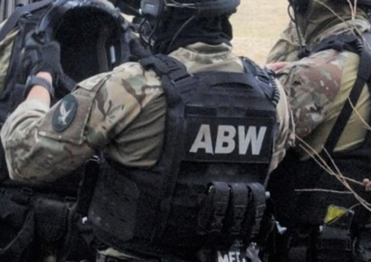 Miał nawoływać do zabójstwa prezydenta i premiera. ABW zatrzymała podejrzanego